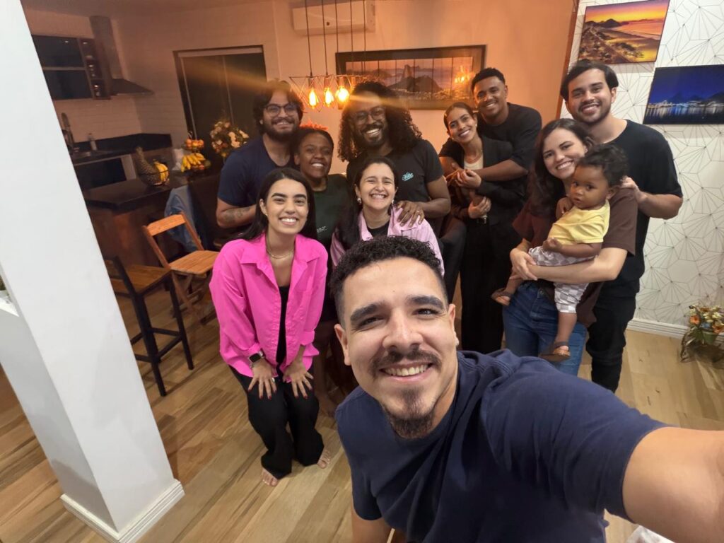 Família da MEVAM Campinho em Pequeno Grupo